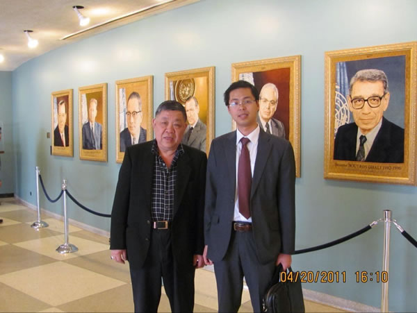 与亚洲艺术基金会主席郑庆云先生在联合国